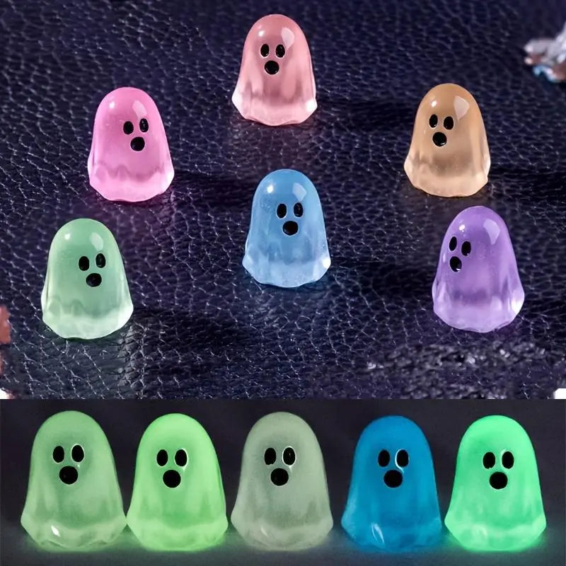 Glow-In-Dark Mini Ghost Figurines (20/50Pcs, Random Colors), Halloween Collectible Miniatures